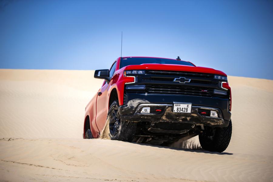  Chevrolet Silverado LT Z71 TrailBoss Regular Cab 2019 года  (UAE) (фото 31 из 45)